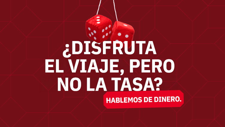 Dados colgantes rojos y blancos para la promoción de las tasas de interés de los préstamos para automóvil.